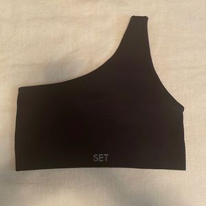 Black (Onyx) XS one shoulder Setactive sports bra!
